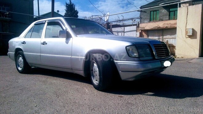 Mercedes E 200 1993, 48,000 km - 0.2 l - Bakı