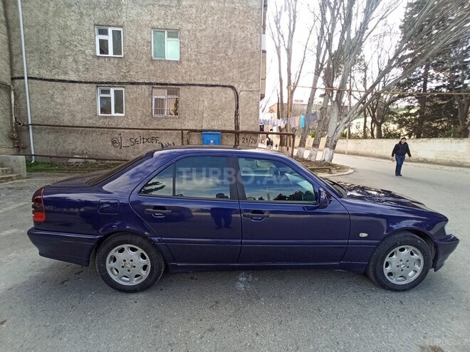 Mercedes C 220 1999, 391,997 km - 2.2 l - Sumqayıt