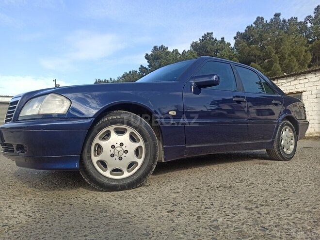 Mercedes C 220 1999, 391,997 km - 2.2 l - Sumqayıt