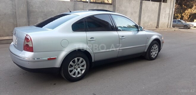 Volkswagen Passat 2003, 275,000 km - 1.8 l - Gəncə