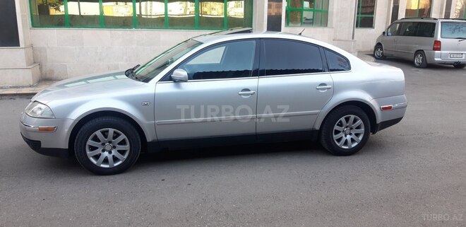 Volkswagen Passat 2003, 275,000 km - 1.8 l - Gəncə