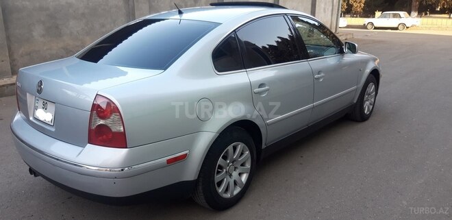 Volkswagen Passat 2003, 275,000 km - 1.8 l - Gəncə