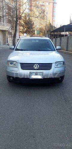 Volkswagen Passat 2003, 275,000 km - 1.8 l - Gəncə