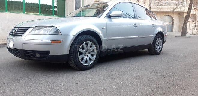 Volkswagen Passat 2003, 275,000 km - 1.8 l - Gəncə