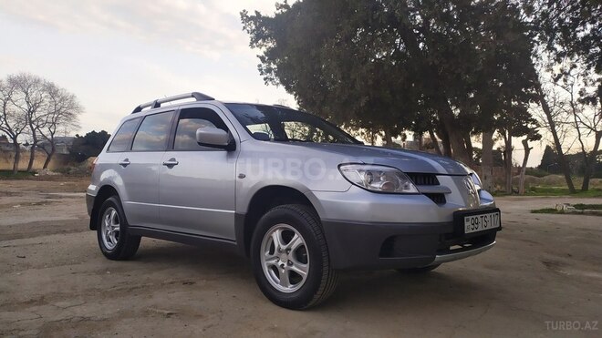 Mitsubishi Outlander 2004, 272,000 km - 2.4 l - Bakı