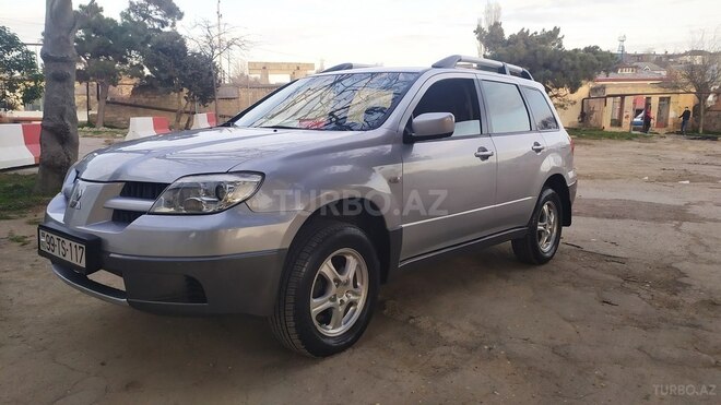 Mitsubishi Outlander 2004, 272,000 km - 2.4 l - Bakı