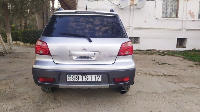Mitsubishi Outlander 2004, 272,000 km - 2.4 l - Bakı