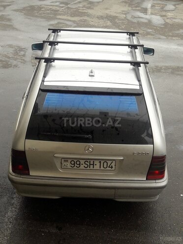 Mercedes C 220 2000, 648,928 km - 2.2 l - Bakı