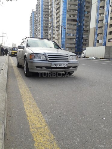 Mercedes C 220 2000, 648,928 km - 2.2 l - Bakı