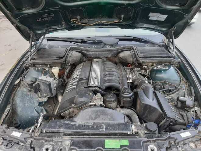 BMW 528 1995, 255,000 km - 2.8 l - Bakı