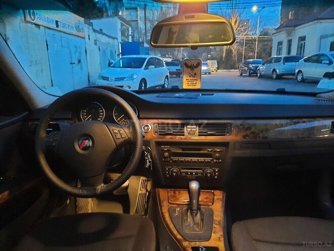 BMW 323 2006, 200,000 km - 2.5 l - Bakı
