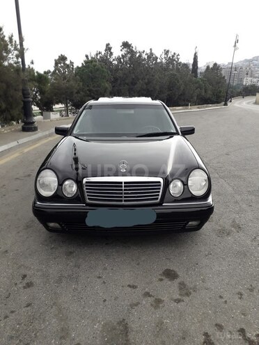 Mercedes E 200 1998, 290,000 km - 2.0 l - Bakı