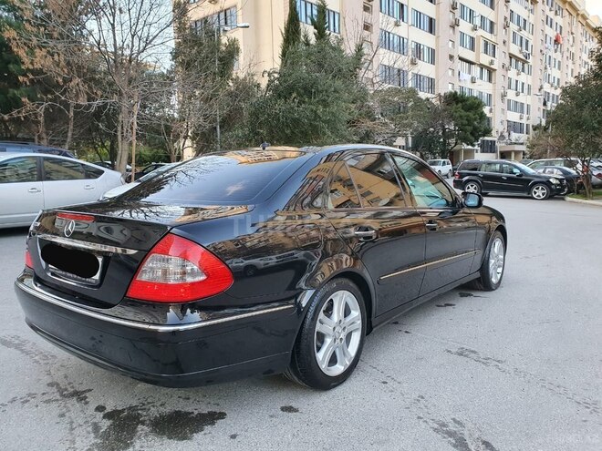 Mercedes E 220 2006, 208,000 km - 2.2 л - Bakı