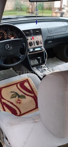 Mercedes 200 1994, 25,000 km - 0.2 l - Masallı