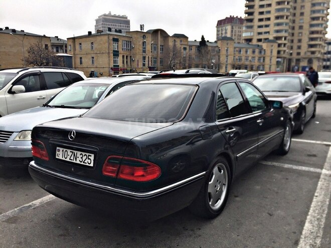 Mercedes E 240 1998, 269,000 km - 2.4 л - Masallı