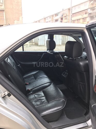 Mercedes E 240 2001, 313,000 km - 2.6 l - Gəncə