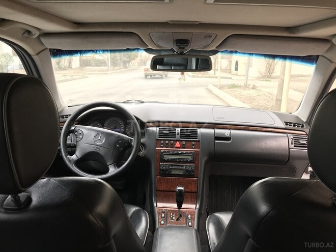 Mercedes E 240 2001, 313,000 km - 2.6 l - Gəncə