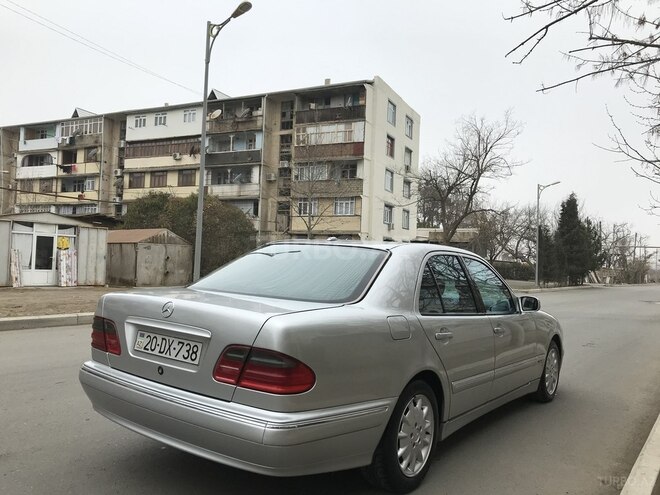 Mercedes E 240 2001, 313,000 km - 2.6 l - Gəncə