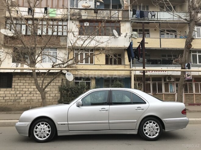 Mercedes E 240 2001, 313,000 km - 2.6 l - Gəncə