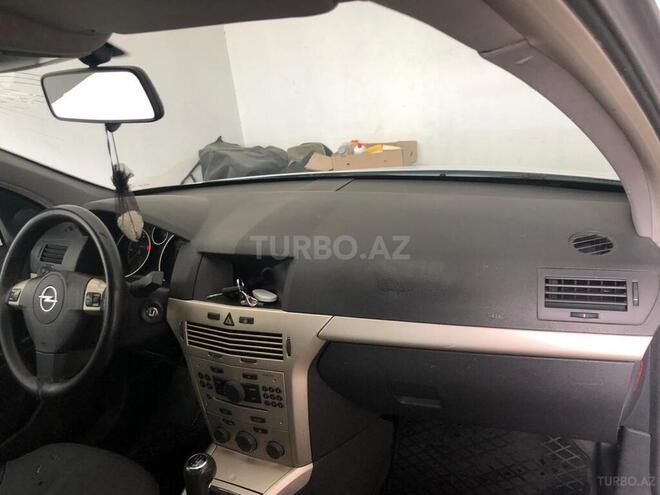 Opel Astra 2007, 210,000 km - 1.7 л - Bakı