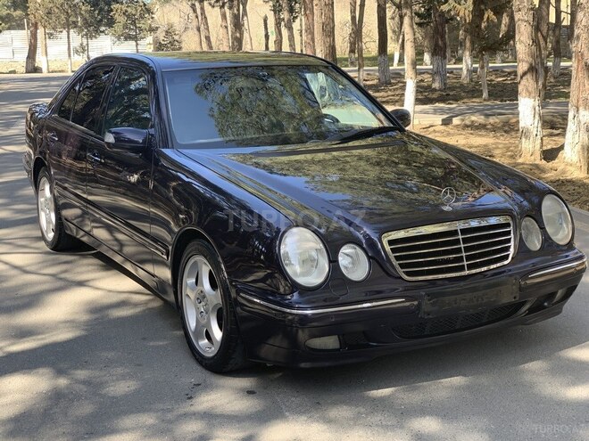 Mercedes E 220 2000, 295,123 km - 2.2 l - Sumqayıt