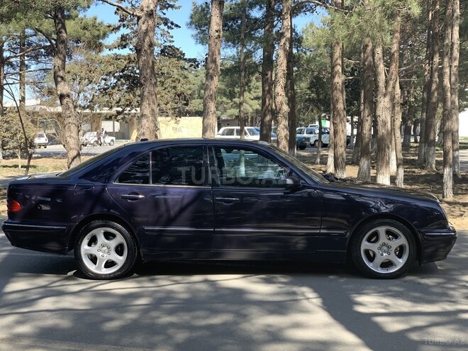 Mercedes E 220 2000, 295,123 km - 2.2 l - Sumqayıt
