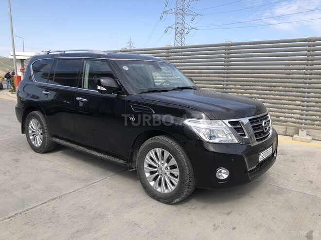 Nissan Patrol 2013, 92,000 km - 5.6 l - Bakı
