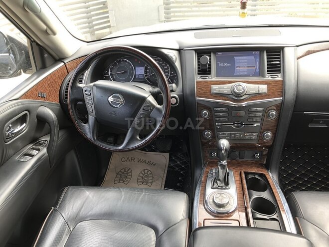 Nissan Patrol 2013, 92,000 km - 5.6 l - Bakı