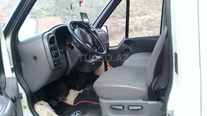 Ford Transit 2002, 337,000 km - 2.4 l - Tovuz