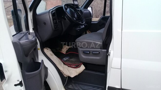 Ford Transit 2002, 337,000 km - 2.4 l - Tovuz