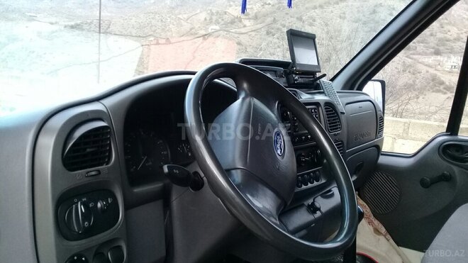 Ford Transit 2002, 337,000 km - 2.4 l - Tovuz