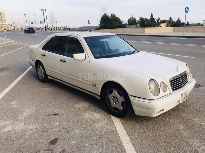 Mercedes E 320 1997, 295,000 km - 3.2 l - Bakı