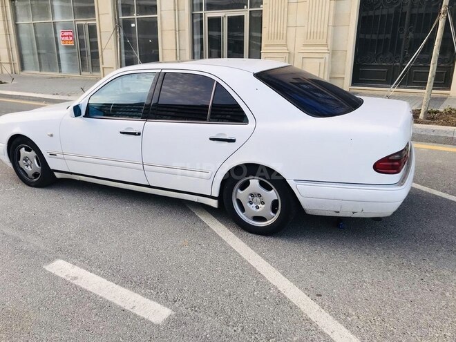 Mercedes E 320 1997, 295,000 km - 3.2 l - Bakı