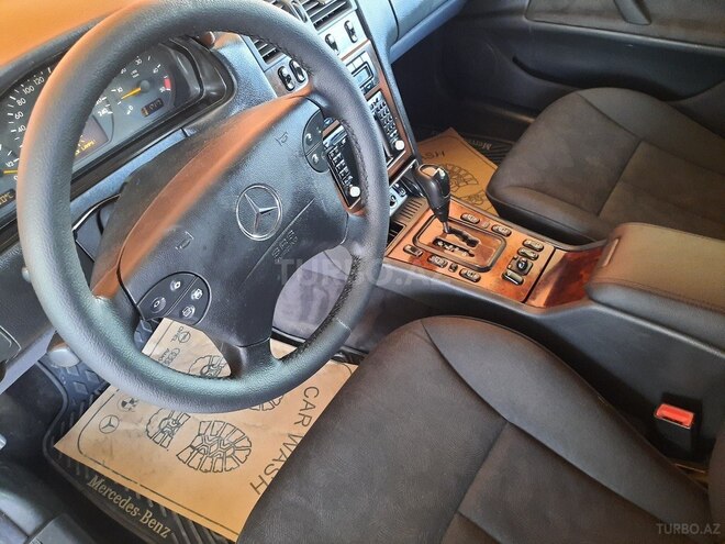 Mercedes E 270 2000, 328,500 km - 2.7 l - Bərdə