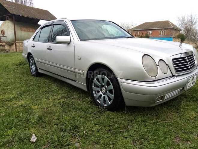 Mercedes E 290 1996, 450,000 km - 2.9 л - Masallı