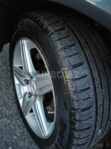Mercedes E 240 1998, 260,000 km - 2.4 l - Bərdə