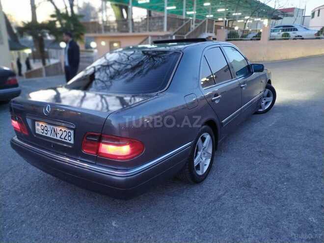 Mercedes E 240 1998, 260,000 km - 2.4 l - Bərdə