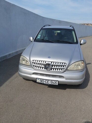 Mercedes ML 320 2000, 245,000 km - 3.2 l - Bakı