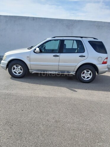 Mercedes ML 320 2000, 245,000 km - 3.2 l - Bakı