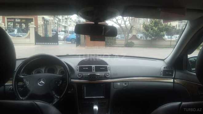Mercedes E 220 2002, 165,000 km - 2.2 l - Bakı