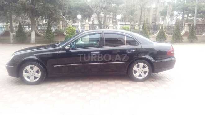 Mercedes E 220 2002, 165,000 km - 2.2 l - Bakı