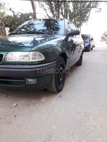Opel Astra 1996, 390,000 km - 1.6 л - Bakı