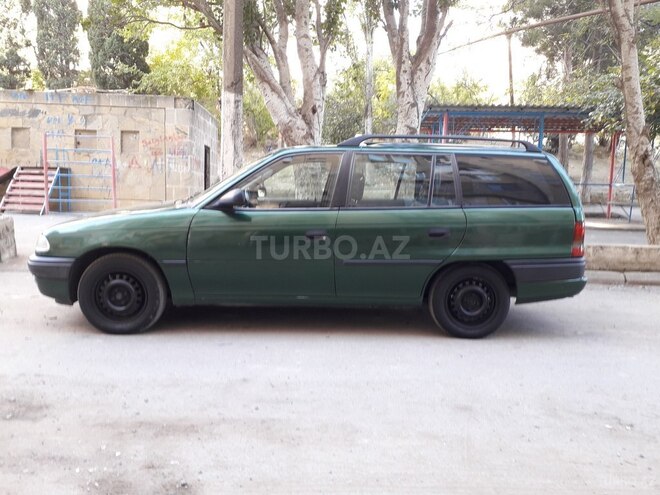 Opel Astra 1996, 390,000 km - 1.6 л - Bakı
