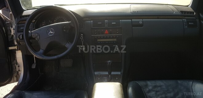 Mercedes E 320 1995, 370,000 km - 3.2 l - Bakı