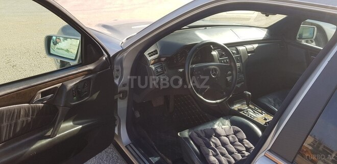 Mercedes E 320 1995, 370,000 km - 3.2 l - Bakı