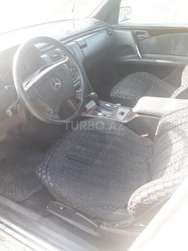 Mercedes E 200 1996, 285,000 km - 2.0 l - Bakı