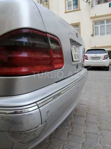 Mercedes E 220 1999, 500,000 km - 2.2 л - Bakı