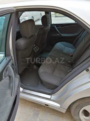 Mercedes E 220 1999, 500,000 km - 2.2 л - Bakı