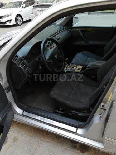 Mercedes E 220 1999, 500,000 km - 2.2 л - Bakı