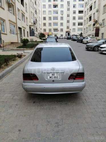 Mercedes E 220 1999, 500,000 km - 2.2 л - Bakı